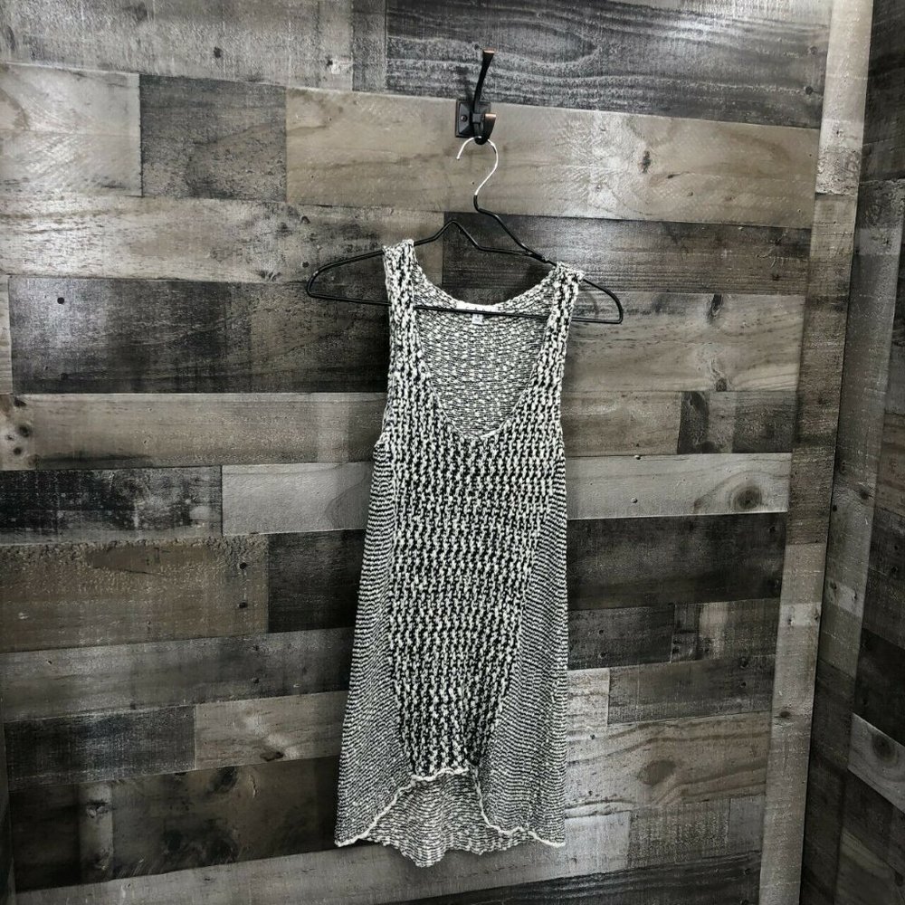 Cabi High Low Sleeveless Knit Top Shirt Sz S Loose - Picture 3 of 5